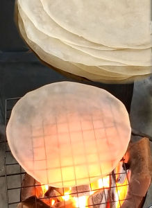 ข้าวเกรียบว่าว แบบดิบ แผ่นใหญ่ ย่างง่าย กรอบ หวานอร่อย