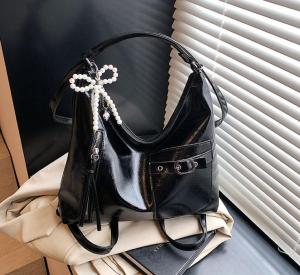 Túi xách đeo chéo đeo balo túi thiết kế khóa dọc kèm ngăn ngoài tặng charm ngọc Thanhthushop68 058