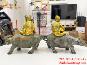Đôi đồng tử cưỡi trâu đọc sách bằng đồng màu xanh giả cổ Dài 20cm cao 22cm nặng khoảng 4kg/đôi