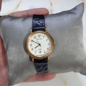 Đồng hồ nữ cao cấp Alba size 26mm lịch lộc case mạ vàng dây da second hand si Nhật