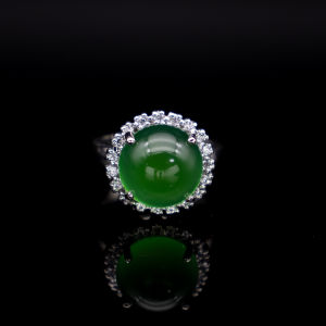 แหวนพลอยโมรา (Chalcedony/ Agate) สีเขียวหยก ตัวเรือนเงินแท้92.5%ชุบทองคำขาว ไซด์นิ้ว 54 เบอร์ 7 US มีใบรับประกันสินค้า