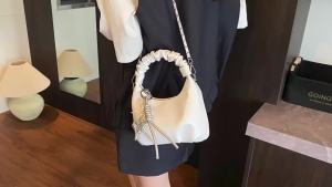 Elegant small handbag for women 2025 New trendy fashion cloud handbag versatile niche pleated shoulder and crossbody bag