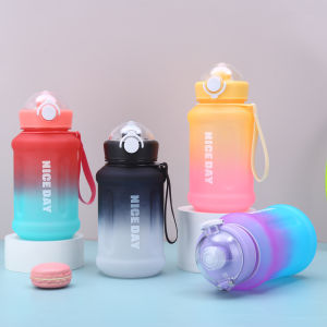 Botol Minum Warna Gradasi Trendy Tali Jinjing 910 ml