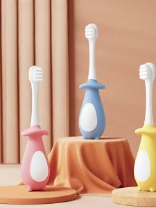 儿童牙刷万毛超细软毛宝宝牙刷0-3-6-12岁婴幼儿训练乳牙刷牙膏