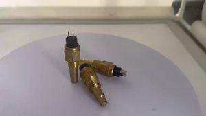 [Shipping from Kuala Lumpur] Diesel Engine Water Temperature Sensor 120c Alarm Generator Part Transmision Universal Brand Origin Electric Sensor
