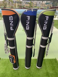 Túi gây golf mini đeo vai đựng được 5 đến 7 cây gậy titleist và các thương hiệu chất liêu vải bạt không thấm nước bền đẹp và rẽ vệ sinh