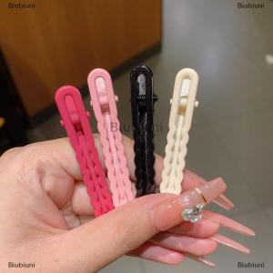 [COD] Biubiuni 2 cái bộ kẹo màu kim loại rỗng tóc Clip tóc bị hỏng bên Duckbill bangs Y2K tóc phụ kiện