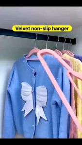 60Pcs Non-slip Velvet Hangers Space-saving Elegant Coat Clothes Hanger Strong Durable