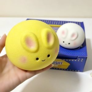 Simulation Bread Toast Squishy Toys Cute Food Slow Rising Squeeze Ball Anti Stress Relief Toys for Kids Adults Desktop Decor