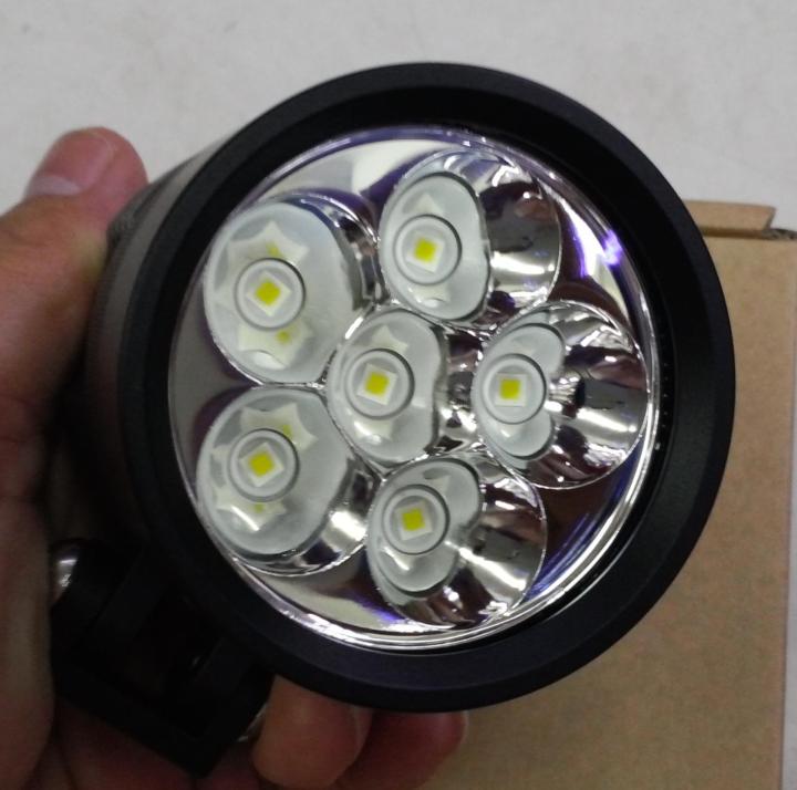 %C4%90%C3%A8n%20Led%20pha%20tr%E1%BB%A3%20s%C3%A1ng%20L6x%20-%20Chip%20Cree%20XPL%20V6%20c%E1%BB%A7a%20USA%20-%20Tr%E1%BA%AFng%206000k%20%20+%20T%E1%BA%B7ng%20Pat%20ch%C3%A2n%20k%C3%ADnh%20+%20C%C3%B4ng%20t%E1%BA%AFc%20ON%20OFF%20tr%C3%B2n%20-%20Image%204