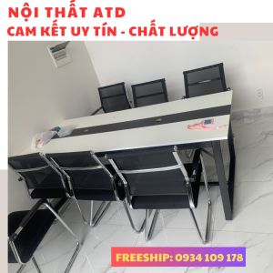 Bàn họp văn phòng 2m42m Bàn làm việc nhóm giá rẻ