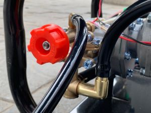 Máy xịt thuốc diệt côn trùng chạy xăng Turbo TB140 giá rẻ tại Bình Thuận