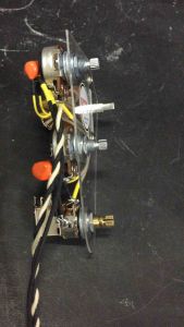 วงจรกีตาร์ไฟฟ้า 1โวลุ่ม 2โทน 5ทาง ตัดคอยล์ได้