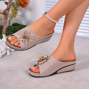 [Free Shipping] WomenS Slippers 2026 Summer Collection WomenS Outdoor Wedge-Heeled Floral Fish-Mouth Flip-Flops Beach Sandals