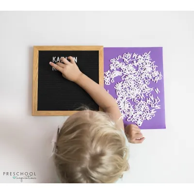 JLT 25cmX25cm Wooden Velvet Letter Board