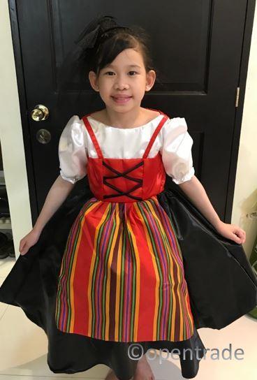 United Nation Spanish National Costume Female 27 Thousand Spanish