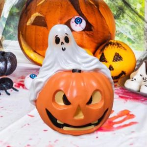 BABYBANG Resin Halloween Ghost Statue Creative Spooky Pumpkin Pumpkin Ghost Figurine Cartoon Decor Holding Pumpkin Ghost Halloween