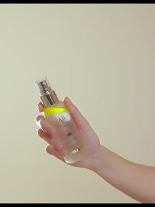 Xịt dưỡng ẩm da mặt 2 lớp từ kho của nhà sản xuất