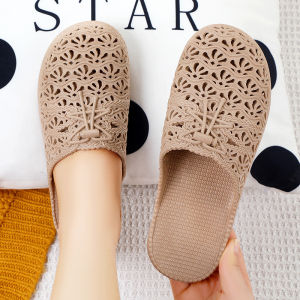 Dép sục nữ nhựa dẻo đi mưa thiết kế hoa văn lưới thời trang Dép nhựa nữ êm chân thông thoáng thiết kế năng động - BUMSTORE