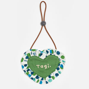 Tagi. Haha Puppy Love Drool Pet Bib