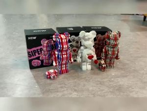 Ready Stock BearBrick Lego BearBrick 25cm Micro Particle Building Blocks