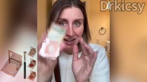 คอนซีลเลอร์ใต้ตาสี CC คอนซีลเลอร์ใต้ตาสำหรับรอยคล้ำ คอนซีลเลอร์บำรุงใต้ตาที่มีแปรง (สีพีชอ่อน-กลาง ขนาดเล็ก)