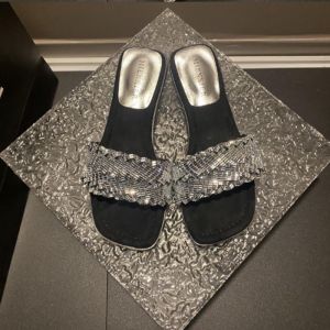 COD韩版凉拖鞋女夏外穿粗跟时尚水钻凉鞋2024新款网红中跟一字拖Model baru dengan penghantaran bebas