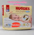 Tã dán sơ sinh Huggies size 4-8kg Mẫu mới Skin Perfect 54 Miếng tặng kèm khăn ướt - Hàng Chính Hãng. 