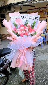 Bó hoa hồng sáp thơm cao cấp tông hồng new