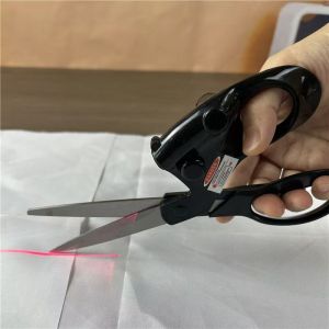 【SG】Infrared scissors multi-purpose laser ray positioning scissors for clothing cutting fabric cutting cutting thread ends cutting to a straight line on the cutting machine激光.