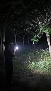 [ Free shipping]Đèn Pin Siêu SángĐèn pha led dùng pin công suất lớn Đèn pin led chiếu xa dùng chân pin Makita