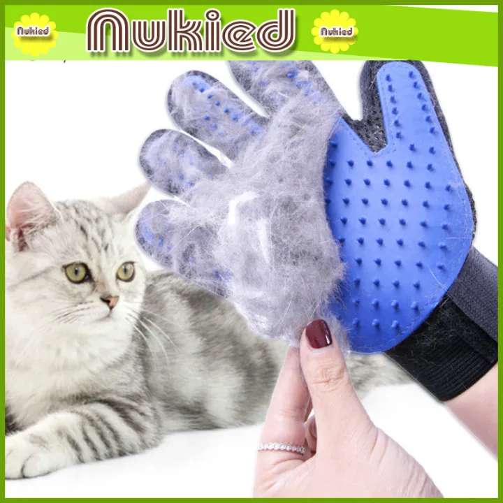 หวีและที่แปรงขนสุนัข Pet Grooming Glove ถุงมือ แปรงขน ขนแมว ขนสุนัข มี 2 สี แปรงขนสุนัข หวีขนแมว หวีขนสุนัข
