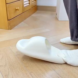 [Free Shipping] Soft And Flexible All-Season Slippers With Smooth Footbed Thickened Flat Sole Suitable For Daily Home Use And Washing Available In Bulk