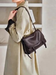 Vintage Niche Top Grain Calfskin Bag Casual Commuter Tote Shoulder Crossbody Messenger Handbag