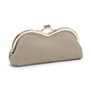 Using the First Layer Leather Clip-On Open Glasses Case with Sunglasses and Makeup Pen Storage Function Small Carrying Case