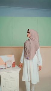 Jilbab Hijab Kerudung Bergo Krudung Wanita Dewasa Jersey Instan Full Plisket Terbaru