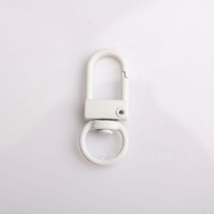 10pcs/pkt 13mm*33mm Zinc Alloy 3Points Small Door Buckle DIY Keychain Pendant Colored Keychain Accessories