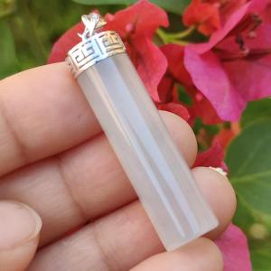 18k Gold Setting Natural Type A Jadeite Pendant carved with nothing symbols of Safe smooth and steady certificate included weigh 6.85 grams 35.7 * 9.2 * 7.7 mm very suitable for daily wear (18kp1)