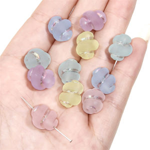 ลูกปัดอะครีลิแบบเรียงเป็นเม็ดสีเงินแบบคละสีสำหรับสร้อยคอสร้อยข้อมือแบบ DIY อุปกรณ์งานฝีมือ