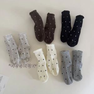 DOWNA 5Pairs/set Cổ tay áo rộng Tất cổ ngắn đến giữa bắp chân Bông mềm mại Thiết kế diềm xếp nếp Tất cổ rộng có diềm xếp ly Thời trang Cân nặng mùa thu đông Tất chấm bi Dành cho trẻ biết đi