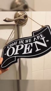 Nurm Double-sided OPEN/CLOSED Store Sign – Minimalist Wooden Indicator Sign – Universal for Stores