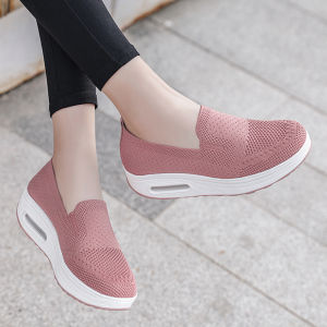 LiShops นิวคอลเล็คชั่น รองเท้าผ้าใบแฟชั่นผู้หญิง รุ่นใหม่ทรงสลีปออน สีสันคุมโทน ไม่หนาไม่บาง ใส่สบาย เสริมส้นเล็กน้อย พอน่ารักๆ แมทช์ง่ายทรงสวยใส่กระชับรูปเท้า ราคาดี  รีบจัดเลยมีของพร้อมส่ง