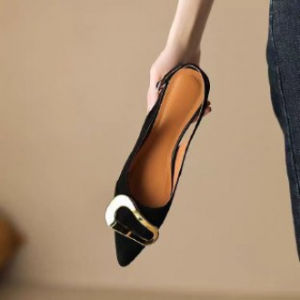 [Free Shipping] 2026 Spring/Summer Collection: Retro Metal Buckle Flat Shoes WomenS Closed-Toe Sandals Pointed-Toe Elegant Shallow Pumps