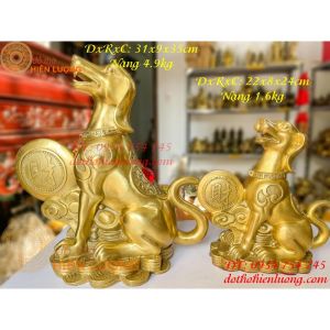 Tượng chó bằng đồng phong thủy chữ Phúc 3 cỡ cao 12cm 25cm và 35cm