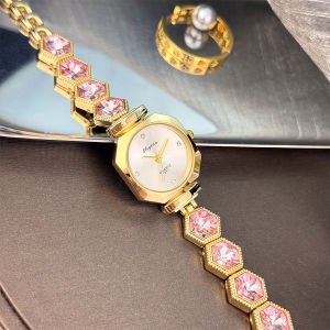 แฟชั่นผู้หญิงนาฬิกาใหม่น้ำตาลก้อนเล็กเพชรผู้หญิงนาฬิกาห้าเหลี่ยมเพชรเฉพาะสาวนาฬิกาควอตซ์สร้อยข้อมือนาฬิกา