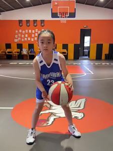 Customized childrens basketball uniform set for boys and girls summer training camp quick-dry competition sports team uniforms for primary school students bulk purchase