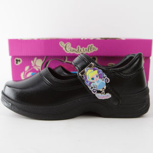 ฟรีถุงเท้า!! รองเท้านักเรียนหญิงลาย Cinderella แบบล็อค ยี่ห้อ Kenta (ลิขสิทธิ์แท้) แถม1ถ.ขาว