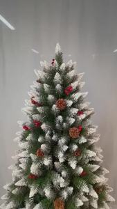 Artificial Christmas Tree 120/150/180/210/240 cm Snowy Christmas Tree with Pine Cones and Red Berry