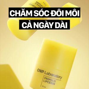 Dưỡng Môi CNP Keo Ong Propolis Lipcerin 15ml Son Dưỡng Môi Keo Ong - - Dạng son sáp mềm nhiều dưỡng chất làm mềm môi tức thì. - Phù hợp với mọi tình trạng môi đặc biệt môi bị khô bong tróc dễ lộ rãnh môi khi thoa son lỳ.
