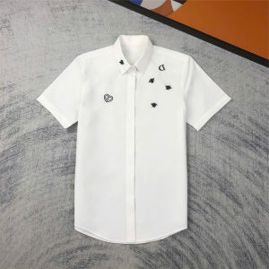 Áo sơ mi nam tay ngắn vải lụa mềm mịn phối hoạ tiết in chữ  trẻ trung mẫu-ATC77SHOP